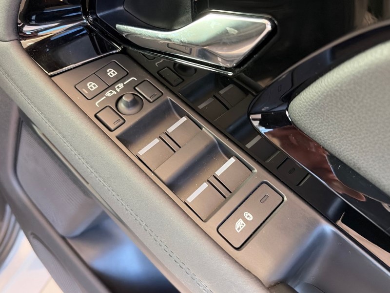 2022 (72) LAND ROVER RANGE ROVER EVOQUE 1.5 P300e R-Dynamic SE 5dr Auto 4922070