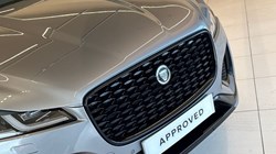 2024 (24) JAGUAR F-PACE 2.0 D200 R-Dynamic HSE Black 90th Anniv 5dr Auto 4880080