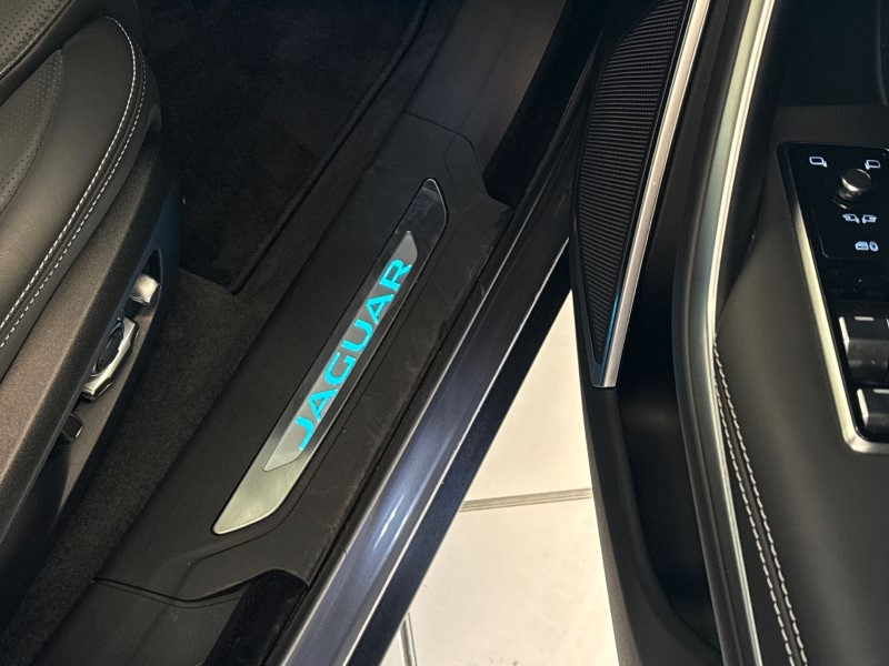 2024 (24) JAGUAR F-PACE 2.0 D200 R-Dynamic HSE Black 90th Anniv 5dr Auto 4880075