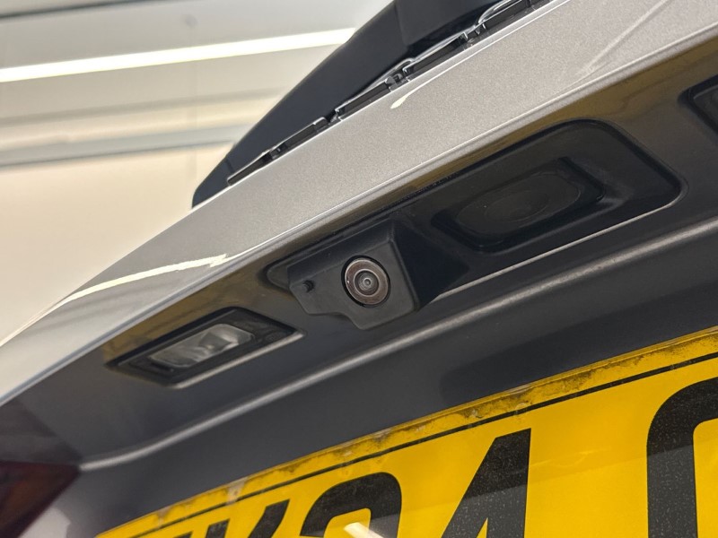 2024 (24) JAGUAR F-PACE 2.0 D200 R-Dynamic HSE Black 90th Anniv 5dr Auto 4880078