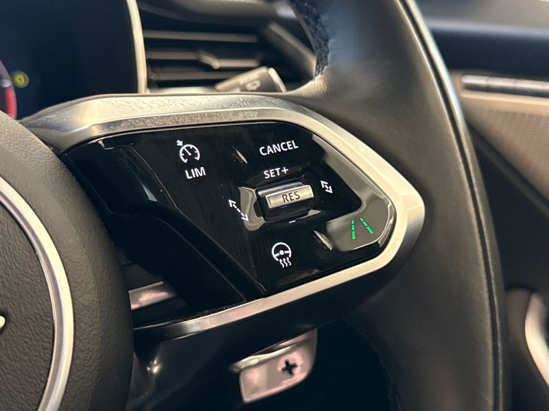 2024 (24) JAGUAR F-PACE 2.0 D200 R-Dynamic HSE Black 90th Anniv 5dr Auto 4880067