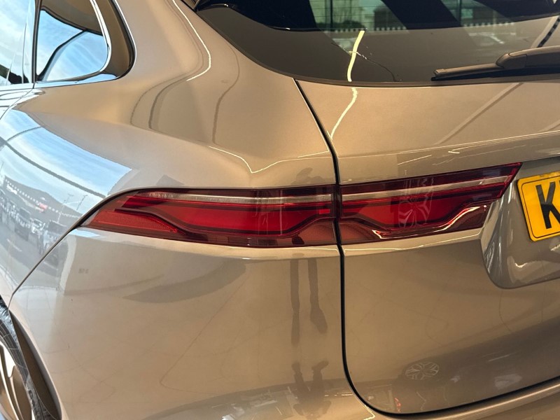 2024 (24) JAGUAR F-PACE 2.0 D200 R-Dynamic HSE Black 90th Anniv 5dr Auto 4880057