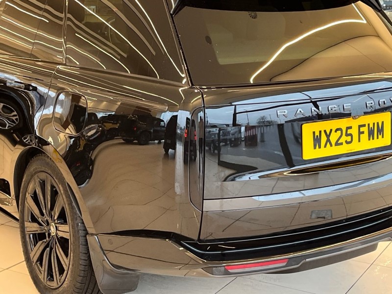 2025 (25) LAND ROVER RANGE ROVER 3.0 P550e Autobiography 4dr Auto 4874866