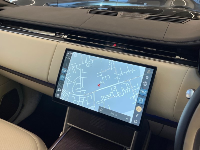 2025 (25) LAND ROVER RANGE ROVER 3.0 P550e Autobiography 4dr Auto 4874858