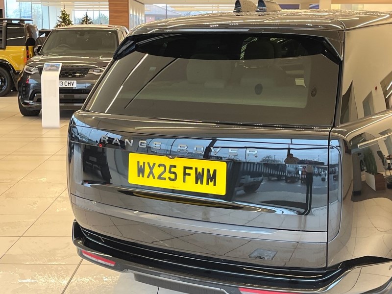 2025 (25) LAND ROVER RANGE ROVER 3.0 P550e Autobiography 4dr Auto 4874897