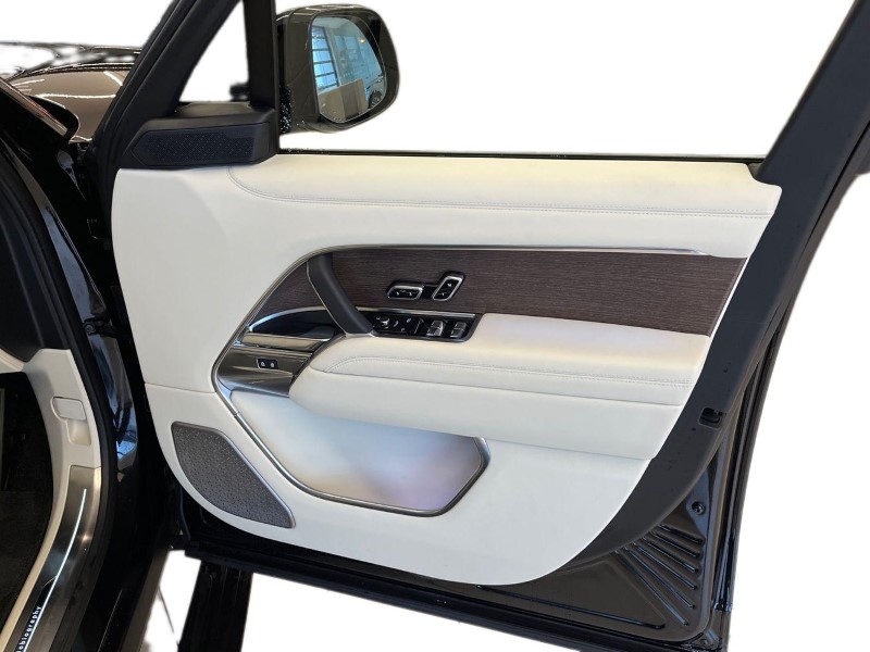 2025 (25) LAND ROVER RANGE ROVER 3.0 P550e Autobiography 4dr Auto 4874870