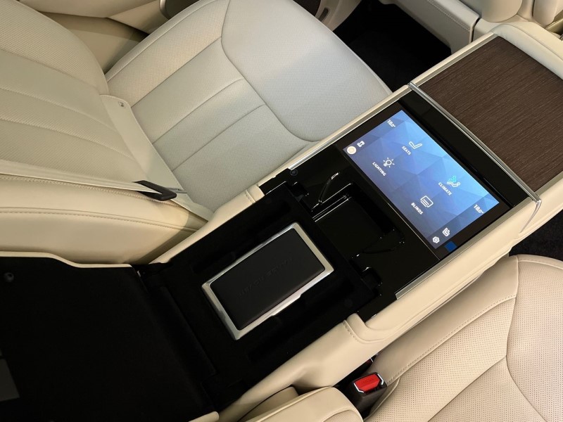 2025 (25) LAND ROVER RANGE ROVER 3.0 P550e Autobiography 4dr Auto 4874907