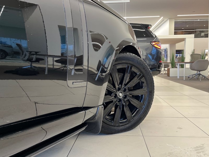 2025 (25) LAND ROVER RANGE ROVER 3.0 P550e Autobiography 4dr Auto 4874900