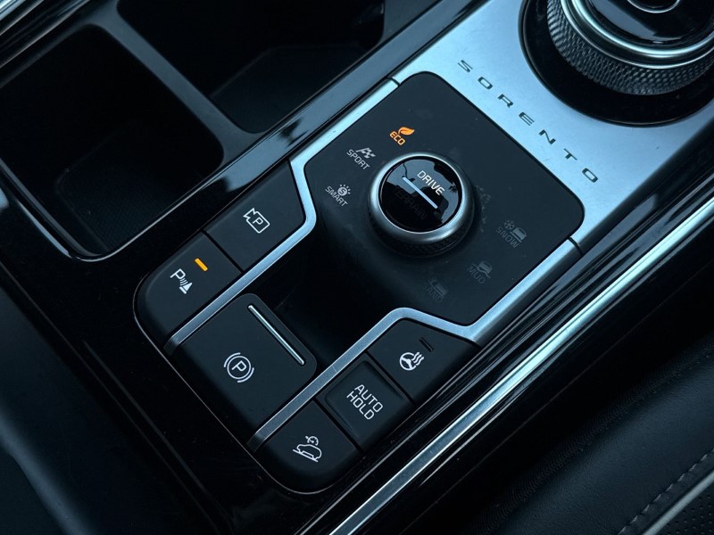 2022 (22) KIA SORENTO 1.6 T-GDi HEV 4 5dr Auto 4852447