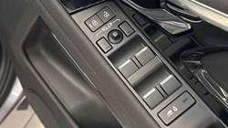 2022 (72) LAND ROVER RANGE ROVER EVOQUE 2.0 D200 R-Dynamic SE 5dr Auto 4881957