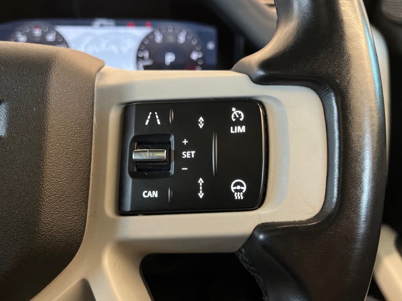 2023 (23) LAND ROVER DEFENDER 3.0 D300 X-Dynamic SE 110 5dr Auto 4885411