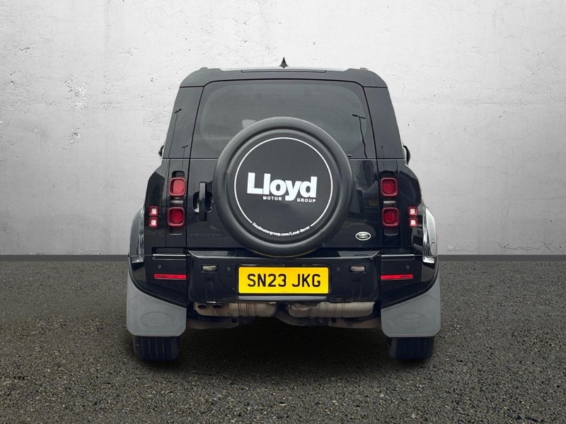 2023 (23) LAND ROVER DEFENDER 3.0 D300 X-Dynamic SE 110 5dr Auto 4885389
