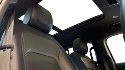 2023 (23) LAND ROVER DEFENDER 3.0 D300 X-Dynamic SE 110 5dr Auto 4885404