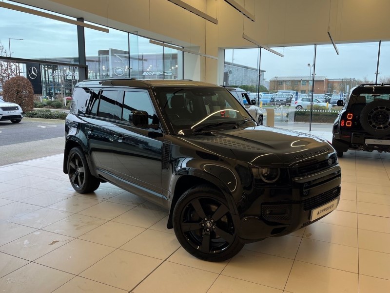 2023 (23) LAND ROVER DEFENDER 3.0 D300 X-Dynamic SE 110 5dr Auto 4885434