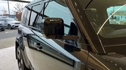 2023 (23) LAND ROVER DEFENDER 3.0 D300 X-Dynamic SE 110 5dr Auto 4885432