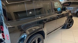 2023 (23) LAND ROVER DEFENDER 3.0 D300 X-Dynamic SE 110 5dr Auto 4885433