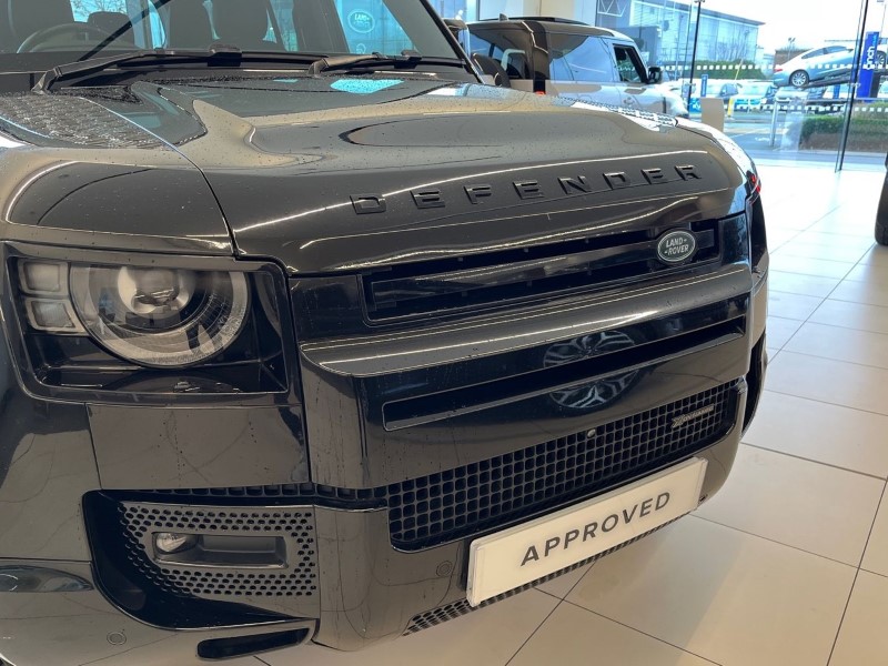 2023 (23) LAND ROVER DEFENDER 3.0 D300 X-Dynamic SE 110 5dr Auto 4885425