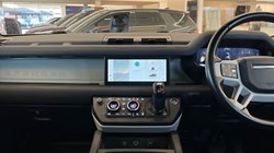 2023 (23) LAND ROVER DEFENDER 3.0 D300 X-Dynamic SE 110 5dr Auto 4885397