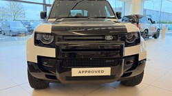 2022 (72) LAND ROVER DEFENDER 3.0 D300 X-Dynamic S 110 5dr Auto 4885377