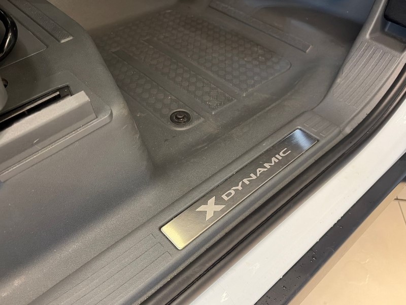 2022 (72) LAND ROVER DEFENDER 3.0 D300 X-Dynamic S 110 5dr Auto 4885363