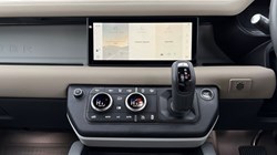 2022 (72) LAND ROVER DEFENDER 3.0 D300 X-Dynamic S 110 5dr Auto 4885335