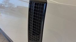 2022 (72) LAND ROVER DEFENDER 3.0 D300 X-Dynamic S 110 5dr Auto 4885341