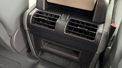 2022 (72) LAND ROVER DEFENDER 3.0 D300 X-Dynamic S 110 5dr Auto 4885339