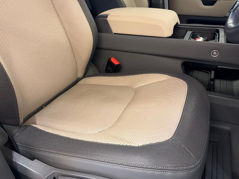 2022 (72) LAND ROVER DEFENDER 3.0 D300 X-Dynamic S 110 5dr Auto 4885347