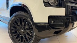 2022 (72) LAND ROVER DEFENDER 3.0 D300 X-Dynamic S 110 5dr Auto 4885366