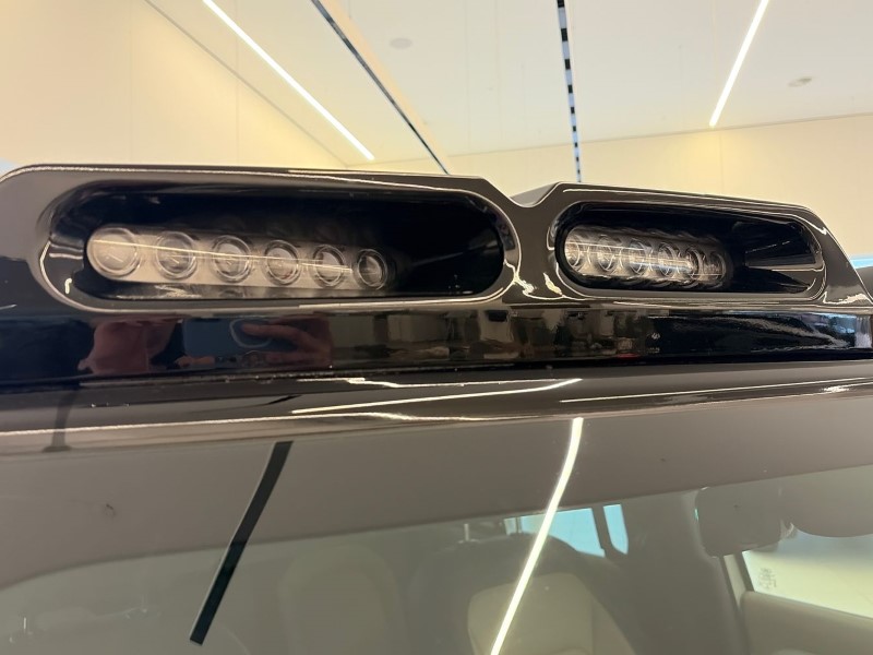 2022 (72) LAND ROVER DEFENDER 3.0 D300 X-Dynamic S 110 5dr Auto 4885343