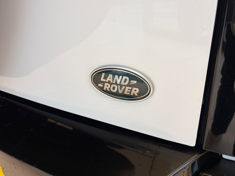 2022 (72) LAND ROVER DEFENDER 3.0 D300 X-Dynamic S 110 5dr Auto 4885369