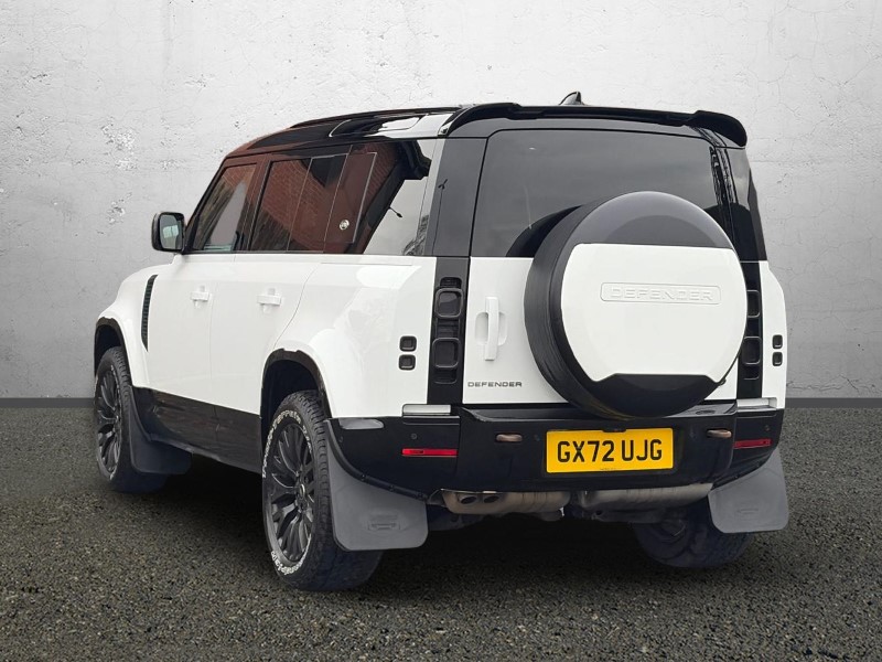 2022 (72) LAND ROVER DEFENDER 3.0 D300 X-Dynamic S 110 5dr Auto