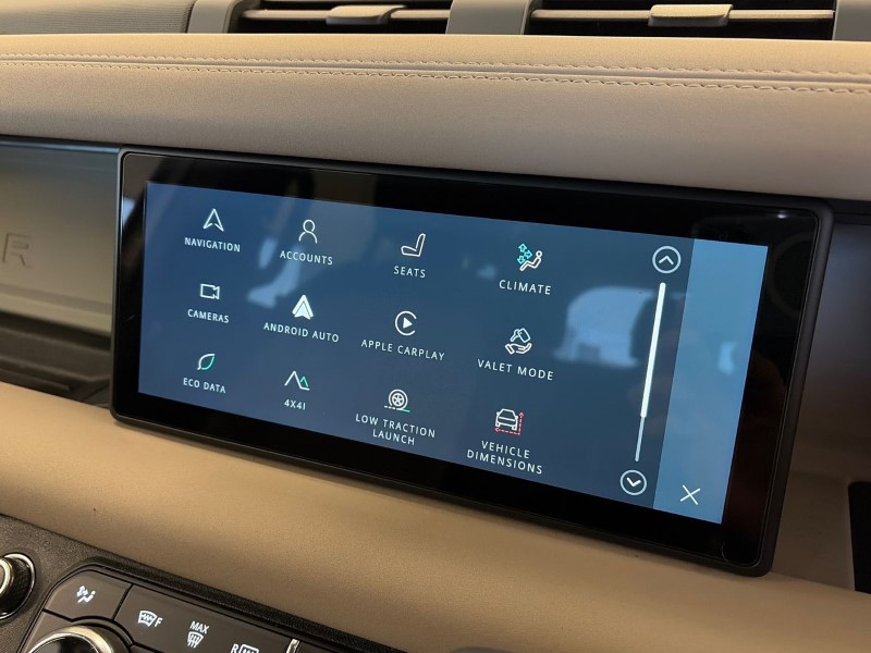 2022 (72) LAND ROVER DEFENDER 3.0 D300 X-Dynamic S 110 5dr Auto 4885355