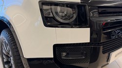 2022 (72) LAND ROVER DEFENDER 3.0 D300 X-Dynamic S 110 5dr Auto 4885338