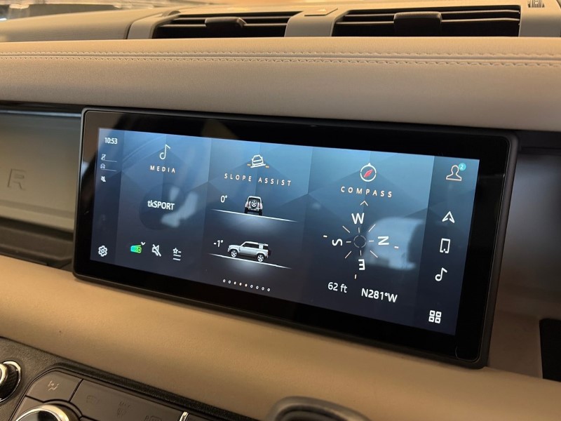 2022 (72) LAND ROVER DEFENDER 3.0 D300 X-Dynamic S 110 5dr Auto 4885383