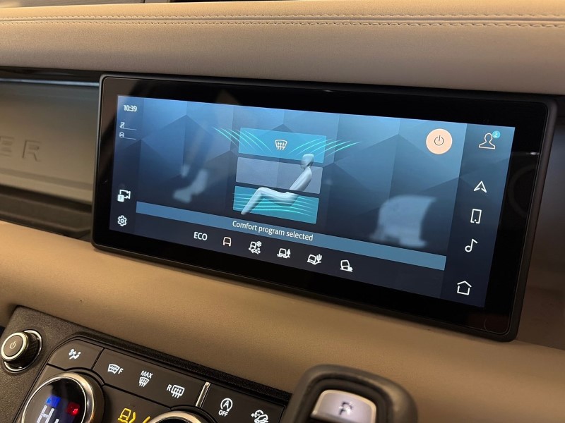 2022 (72) LAND ROVER DEFENDER 3.0 D300 X-Dynamic S 110 5dr Auto 4885357