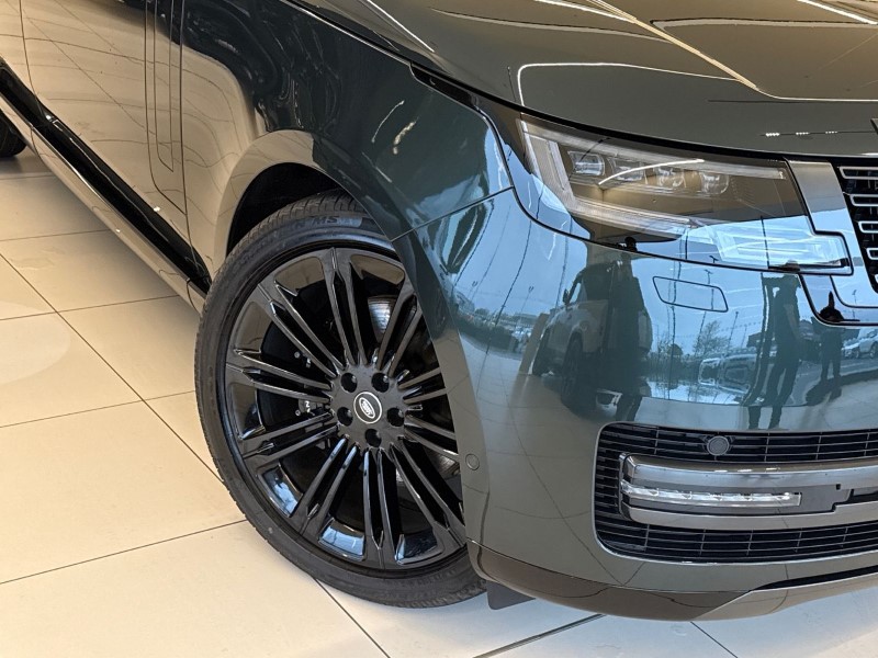 2025 (75) LAND ROVER RANGE ROVER 3.0 D300 Edition 4dr Auto 5016129