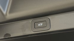 2025 (75) LAND ROVER RANGE ROVER 3.0 D300 Edition 4dr Auto 5016127