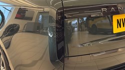 2025 (75) LAND ROVER RANGE ROVER 3.0 D300 Edition 4dr Auto 5016105