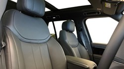 2025 (75) LAND ROVER RANGE ROVER 3.0 D300 Edition 4dr Auto 5016112