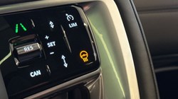 2025 (75) LAND ROVER RANGE ROVER 3.0 D300 Edition 4dr Auto 5016113