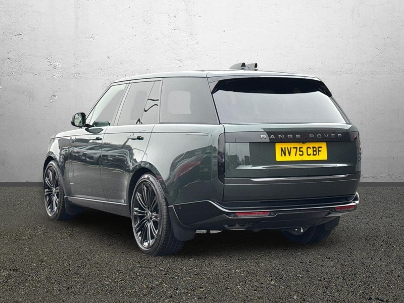 2025 (75) LAND ROVER RANGE ROVER 3.0 D300 Edition 4dr Auto