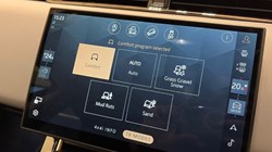 2024 (24) LAND ROVER RANGE ROVER EVOQUE 1.5 P270e Dynamic HSE 5dr Auto 4877100