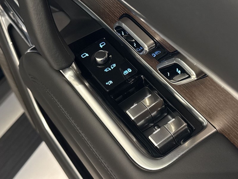 2025 (75) LAND ROVER RANGE ROVER 4.4 P530 V8 Autobiography 4dr Auto 4989886