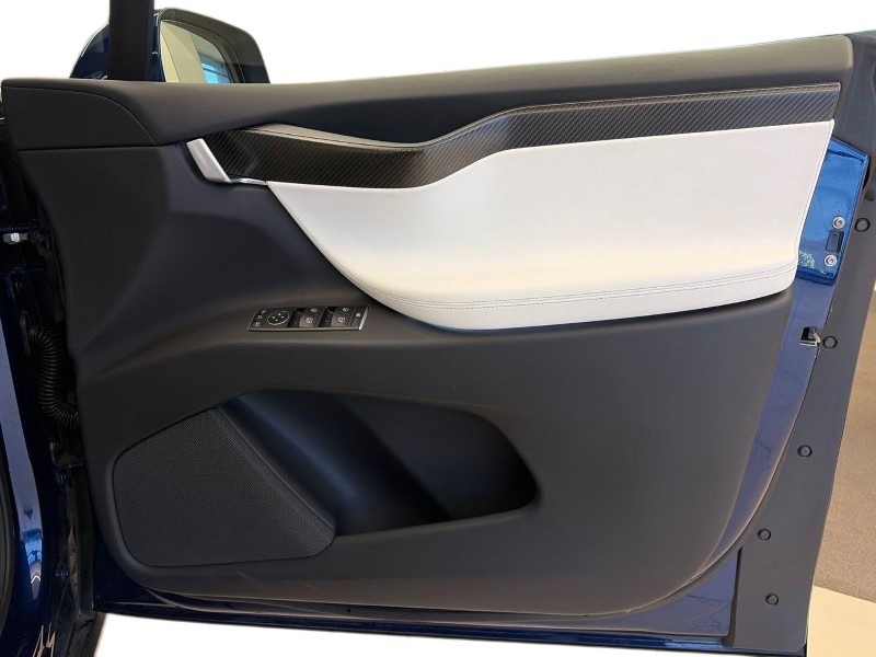 2018 (68) TESLA MODEL X 245kW 75kWh Dual Motor 5dr Auto 4895961