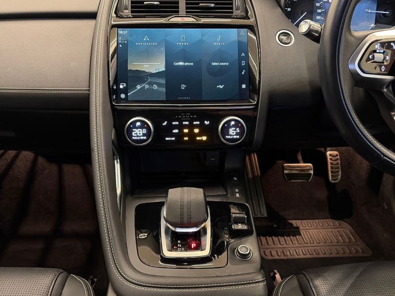 2021 (21) JAGUAR E-PACE 2.0 D165 R-Dynamic S 5dr Auto 4900879