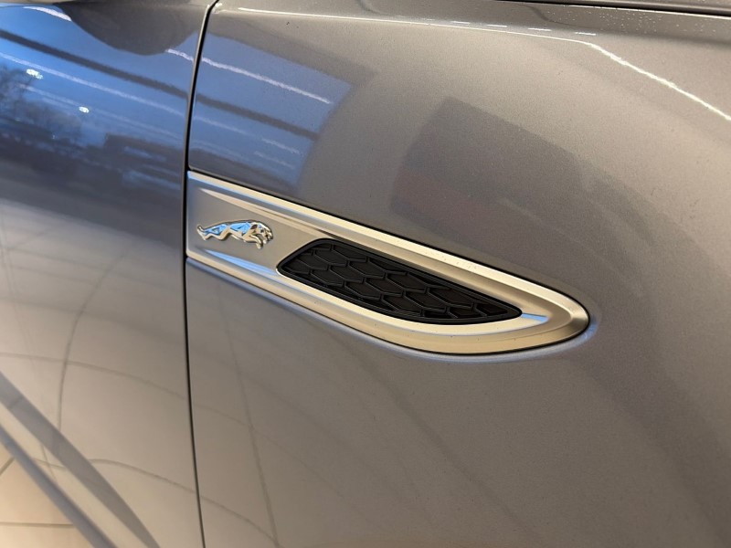 2021 (21) JAGUAR E-PACE 2.0 D165 R-Dynamic S 5dr Auto 4900885