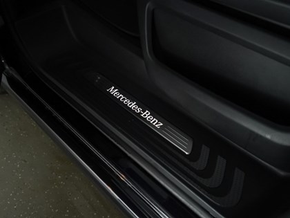 2019 (19) MERCEDES-BENZ V CLASS V220 d AMG Line 5dr Auto [Long]