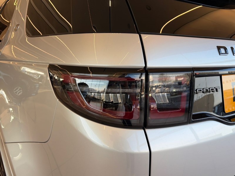 2021 (21) LAND ROVER DISCOVERY SPORT 2.0 D200 R-Dynamic SE 5dr Auto 4917872