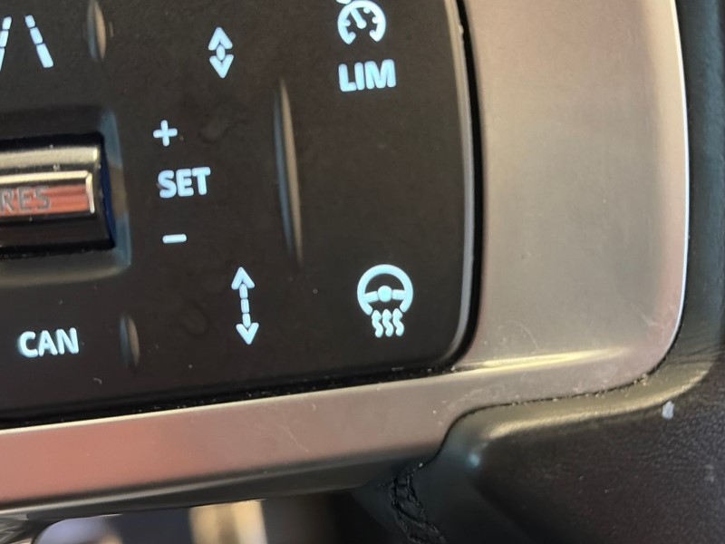 2023 (72) LAND ROVER COMMERCIAL DISCOVERY 3.0 D300 R-Dynamic SE Commercial Auto 4897917